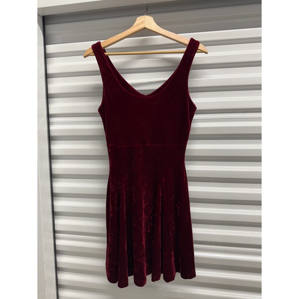 Betsey Johnson Vintage 90's Burgundy Crushed Velvet Skater Dress size L - Picture 4 of 6